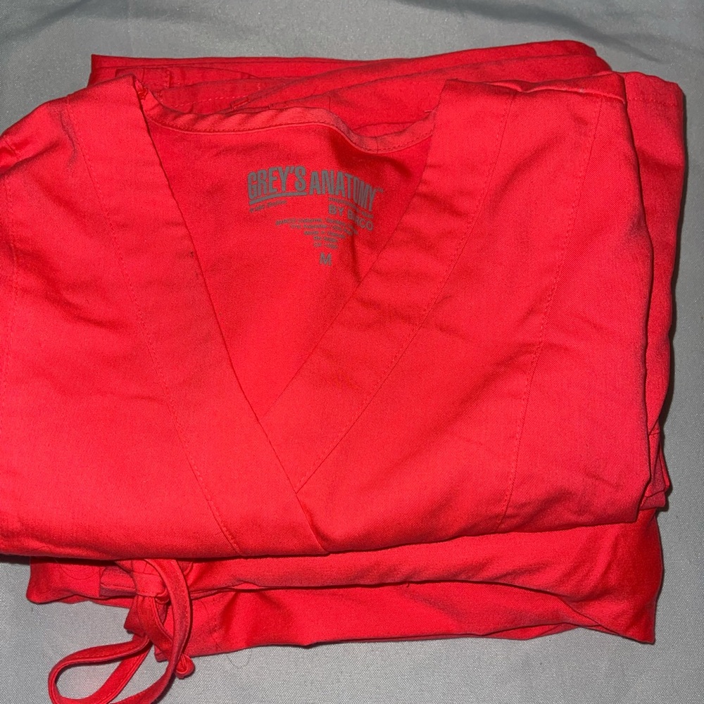 Coral Grey’s Anatomy scrubs